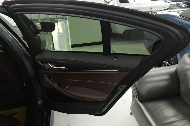 Used BMW 5 Series 2021 Restyled 540i Sport Line with M Sports Package
