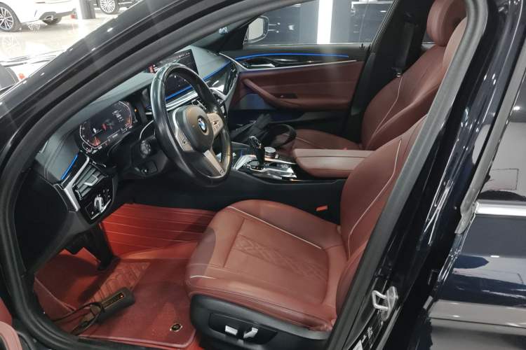 Used BMW 5 Series 2022 Second Facelift 525Li M Sport Package
