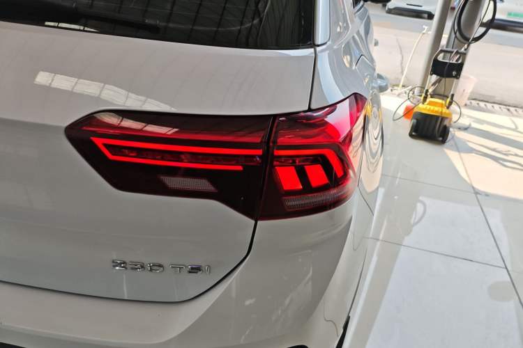 Used Volkswagen T-ROC 2020 230TSI DSG Two-Wheel Drive Advanced Version