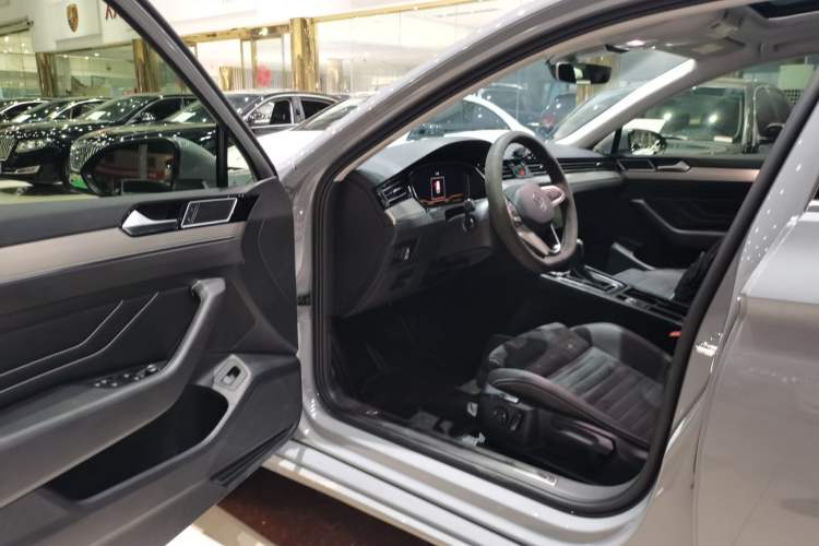 Used Volkswagen Variant 2021 2.0T Comfort Edition
