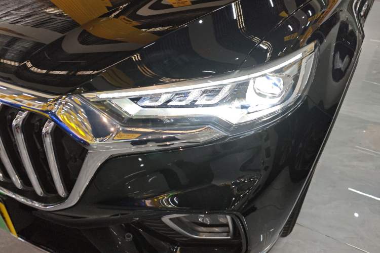 Used Hongqi HS5 2022 Facelifted Version 2.0T Smart Connect Flagship All-Wheel-Drive Edition