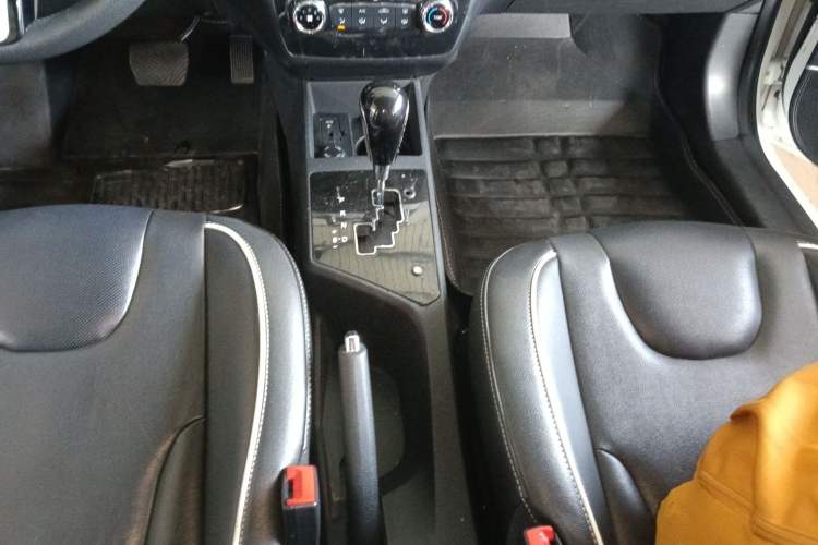 Used  Refine S2 2015 1.5L CVT Luxury Smart Version