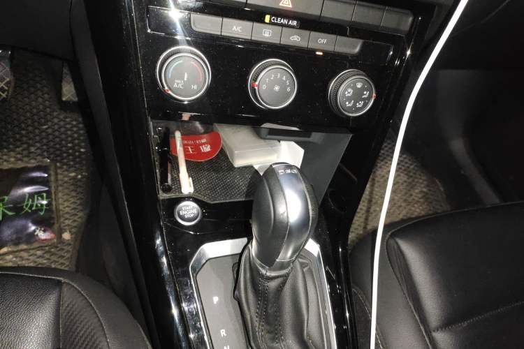 Used Volkswagen T-ROC 2020 280TSI DSG Two-Wheel Drive Comfort Version
