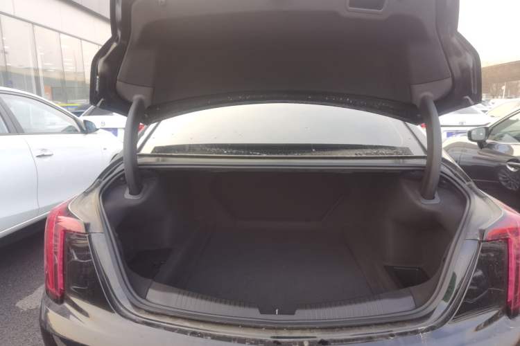 Used Cadillac CT5 2022 28T Fashion Edition
