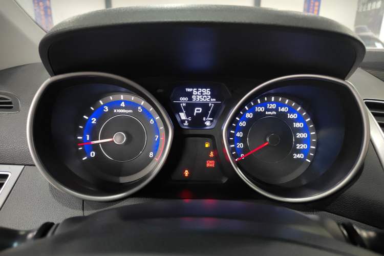 Used Hyundai Elantra (5th Generation / Langdong) 2015 1.6L Automatic Fashion Model
