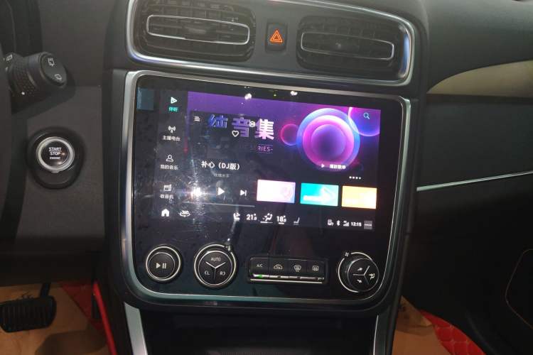 Used Lynk & Co 01 2019 2.0T Two-Wheel-Drive Pro Version China VI Standard
