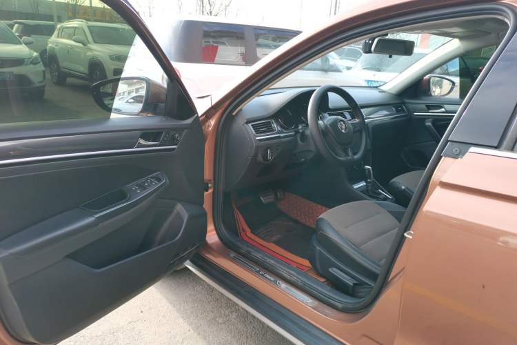 Used Volkswagen C-TREK 2017 1.6L Automatic Comfort Model
