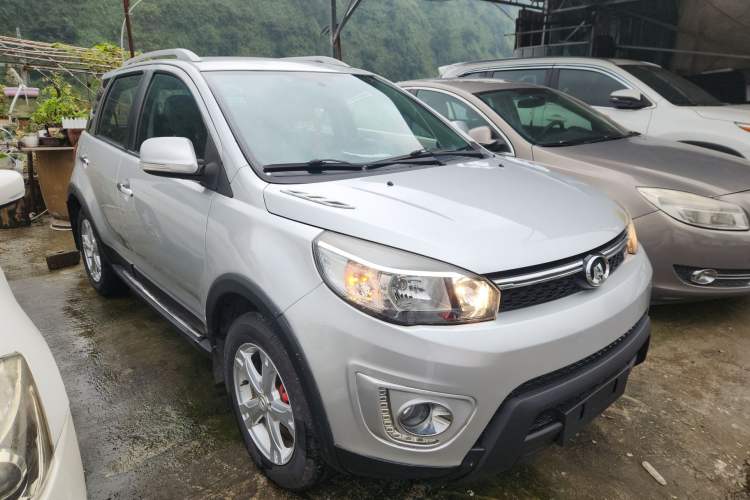 Used Great Wall M4 2014 1.5L manual Comfort trim level
