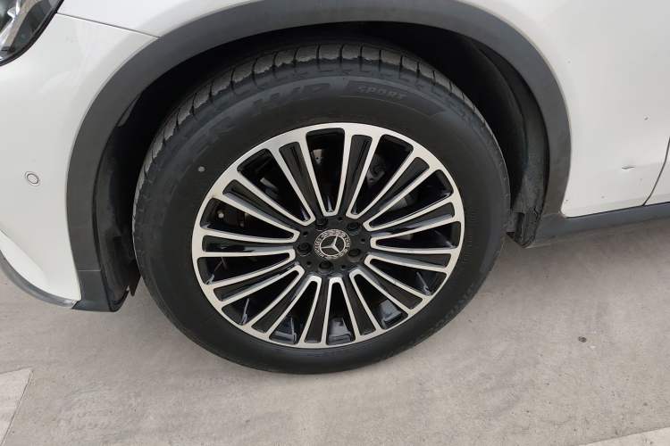 Used Mercedes-Benz GLC 2018 Facelifted GLC 260 4MATIC Dynamic Edition
