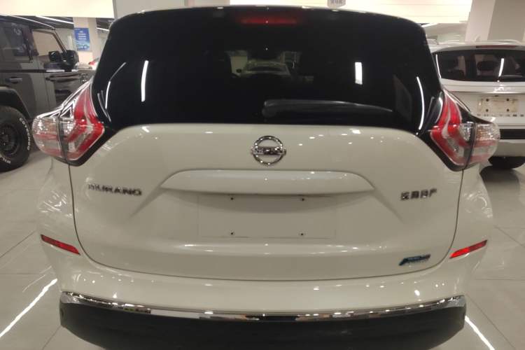 Used Nissan Murano 2021 2.5L XL Two-Wheel Drive Smart Connect Luxury Edition