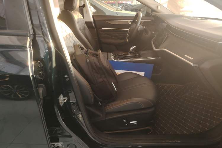 Used Dongfeng Aeolus Yixuan MAX 2021 1.5T Super Cool Dad Edition
