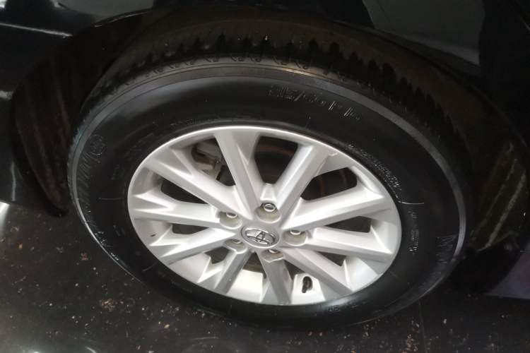 Used Toyota Camry 2016 2.0G 10th Anniversary Leading Edition
