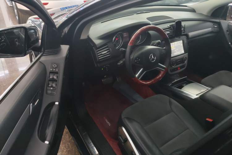 Used Mercedes-Benz R-Class 2014 R 320 4MATIC Business Model
