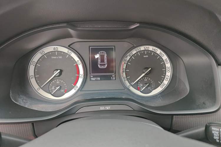 Used Skoda Kodiaq 2018 Facelifted TSI330 5-Seater Two-Wheel-Drive Comfort Edition
