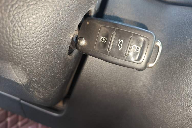 Used Volkswagen Tiguan 2017 300TSI Automatic Two-Wheel Drive Silk Road Comfort Edition
