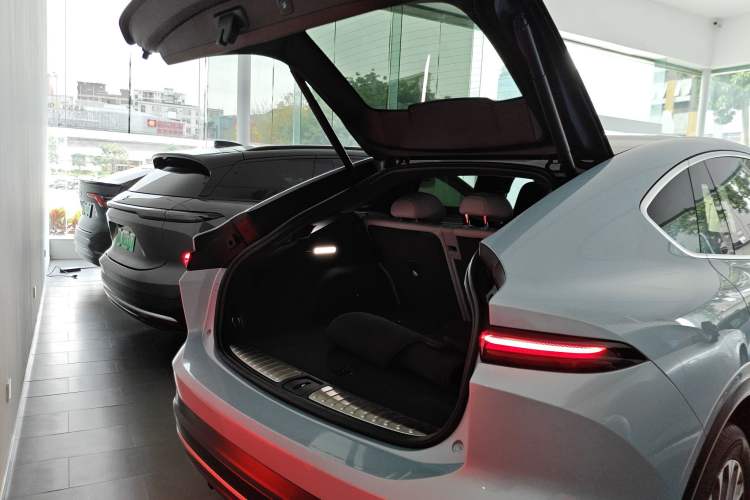 Used Nio EC6 2023 75 kWh