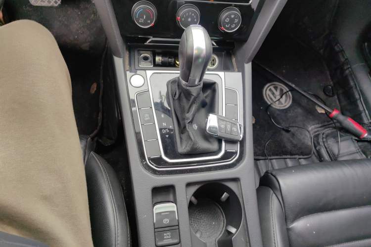 Used Volkswagen Magotan 2019 330TSI DSG Leading Edition China V Standard
