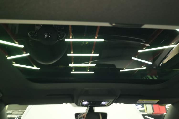 Used Volkswagen Golf 2023 Facelift 280TSI DSG R-Line Lite