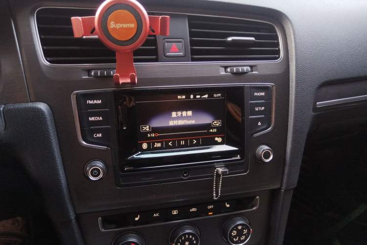 Used Volkswagen Golf 2016 230TSI Automatic Luxury Version
