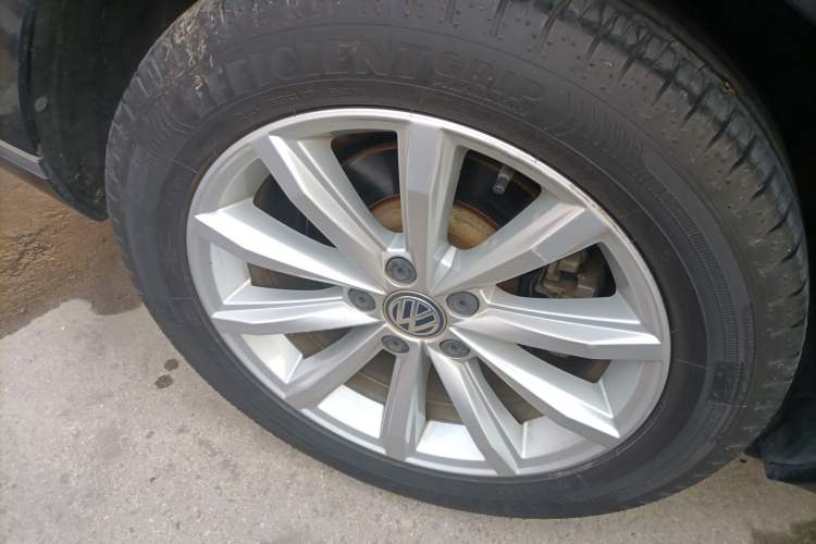 Used Volkswagen Magotan 2018 330TSI DSG Advanced Model
