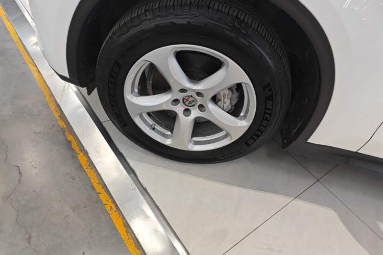 Used Alfa Romeo Stelvio 2017 2.0T 200HP Elite Edition
