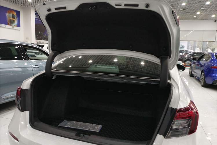 Used Honda Civic 2025 240TURBO CVT SmartFun Pro
