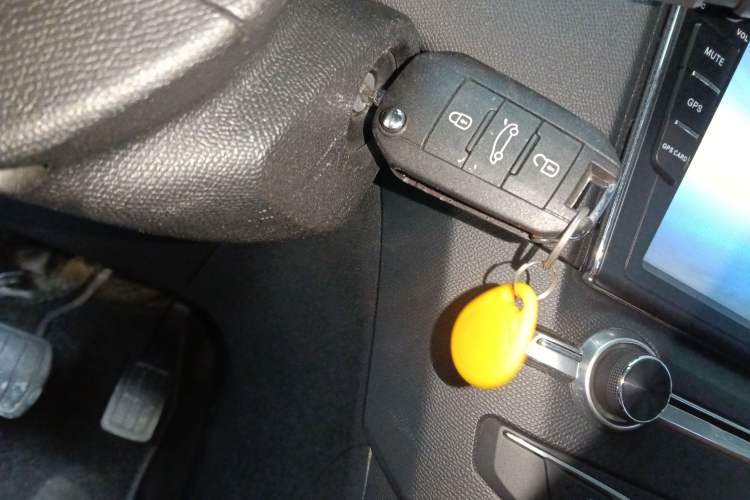 Used Peugeot 408 2014 1.8L Automatic Luxury Edition
