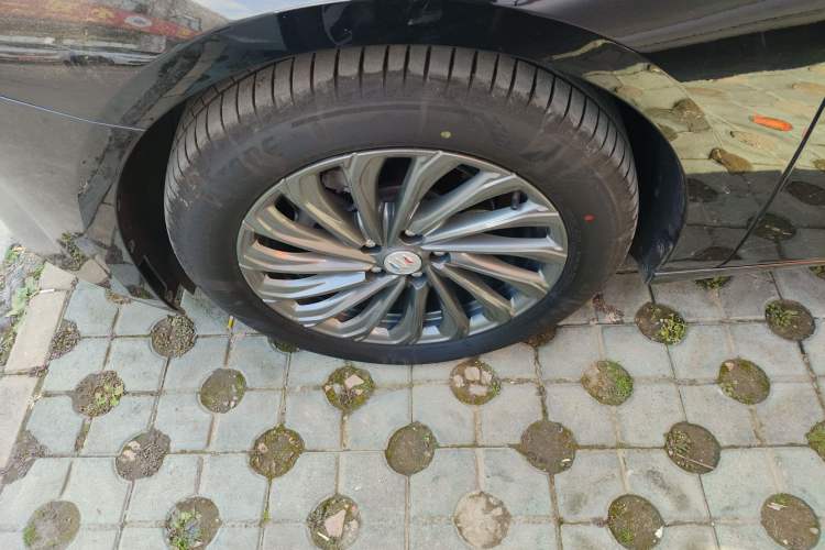 Used Buick LaCrosse 2025 28T Platinum Edition