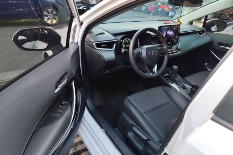 Used Toyota Corolla 2024 1.8L Smart Electric Hybrid Dual-Engine Elite Edition
