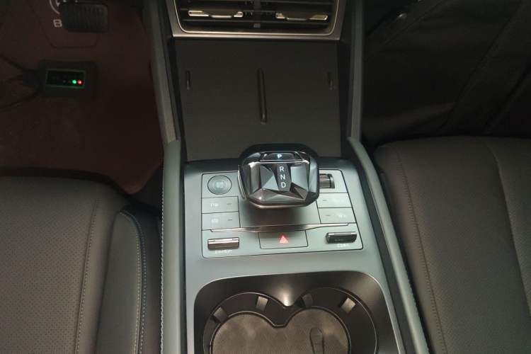 Used BYD Qin L 2025 DM-i Smart Drive 80KM Leading Model
