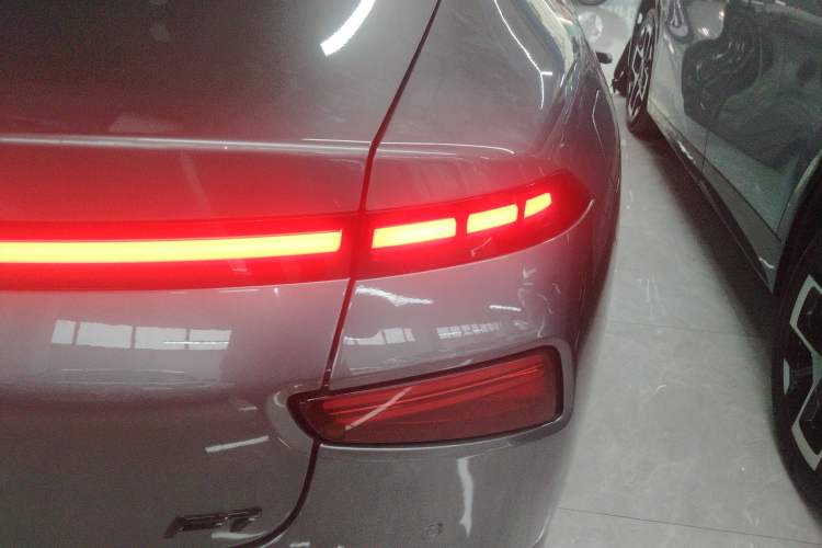 Used XPeng P7 2021 670E Pengyi Edition
