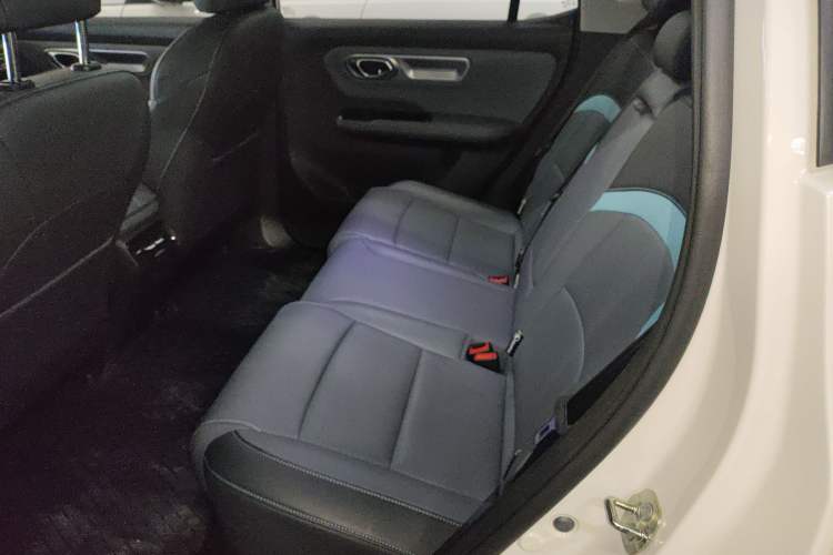 Used AION Y 2023 Plus 510 Tech Edition