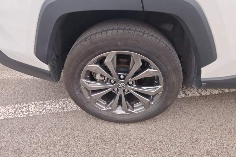 Used Toyota RAV4 2024 Dual-Motor 2.5L E-CVT Two-Wheel Drive Elite Plus Edition
