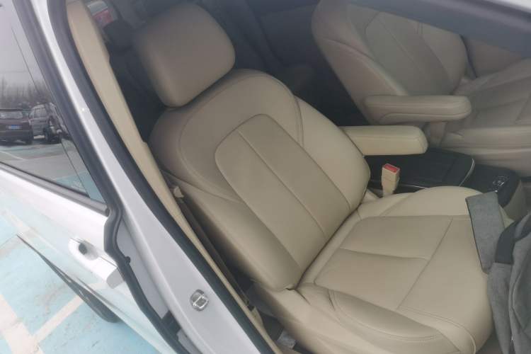 Used Buick GL8 2023 ES Lu Zun Deluxe Model
