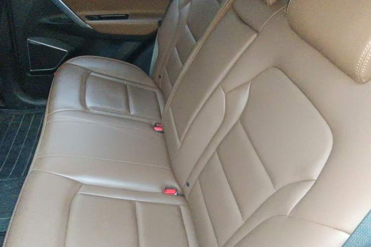 Used Geely Auto Emgrand X7 Sport 2016 1.8TD Automatic ZhiZun Version
