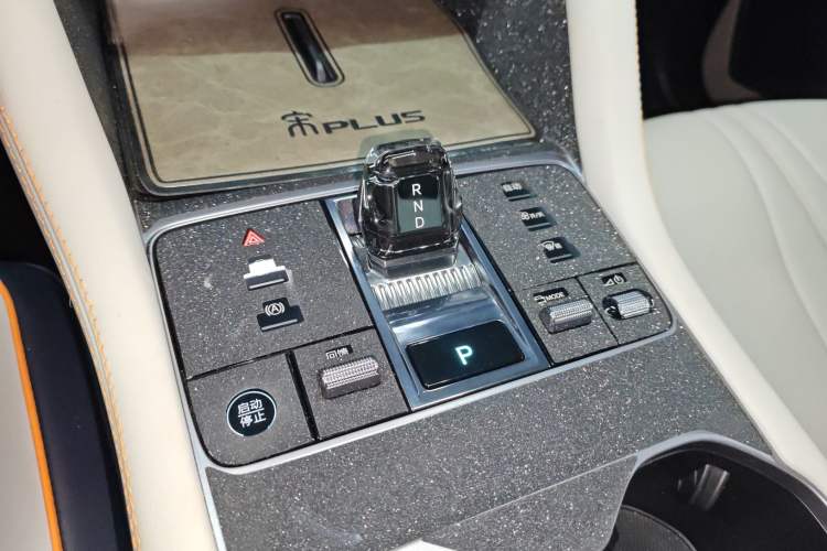 Used BYD Song PLUS New Energy 2023 Champion Edition EV 520KM Prestige Model
