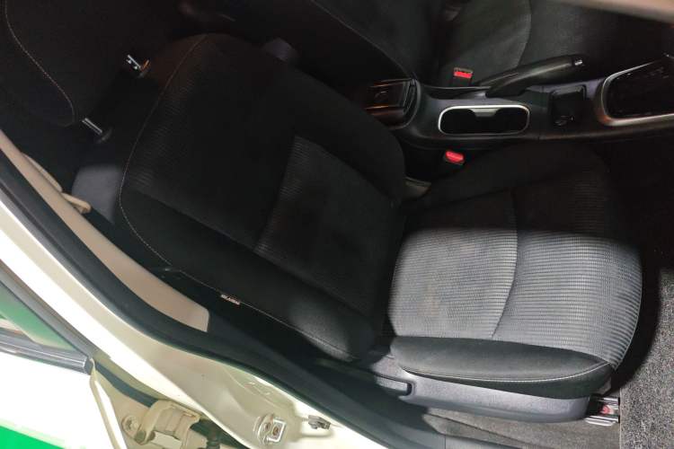 Used Nissan Tiida 2021 1.6L CVT Cool Edition
