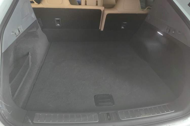 Used Hima Luxeed R7 2024 All-Electric 736 km Ultra