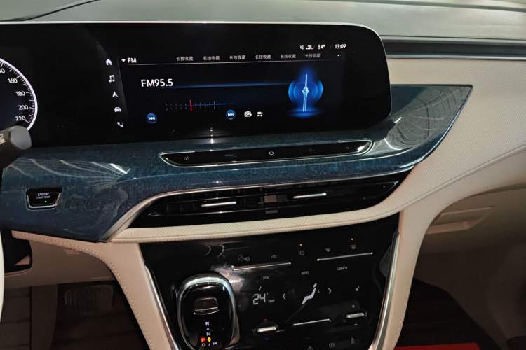 Used Buick GL8 2020 ES Land Cruiser 653T Comfort Edition