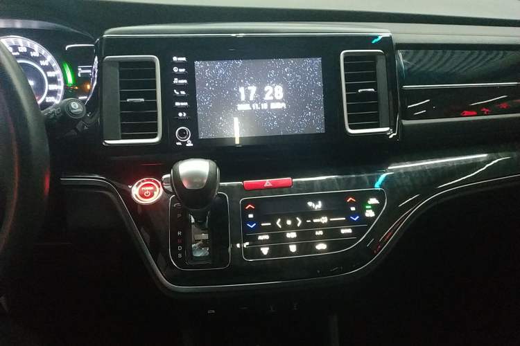 Used Honda Elysion 2019 2.0L Hybrid Supreme Edition
