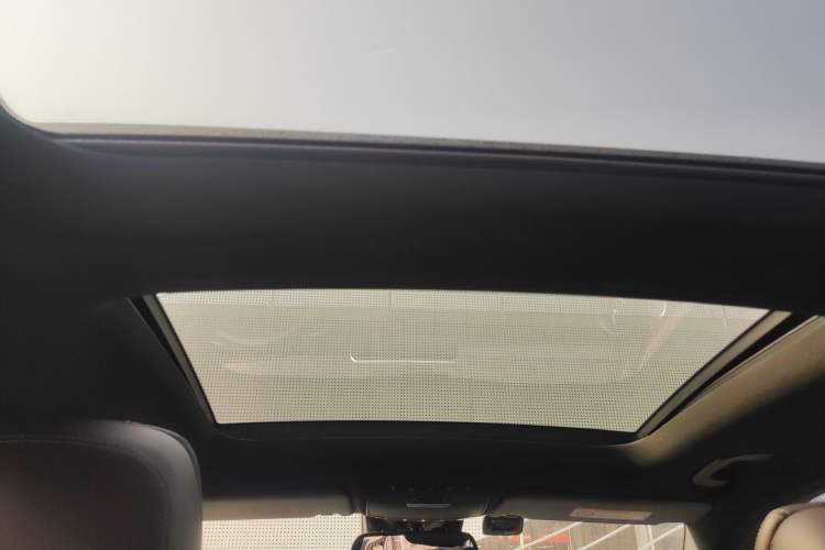 Used Mercedes-Benz GLC 2018 GLC 260 4MATIC Luxury Model