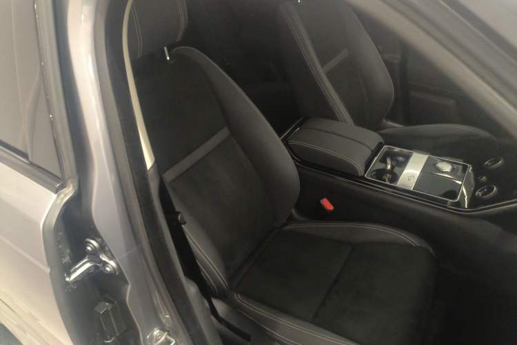 Used Land Rover Range Rover Velar 2020 P250
