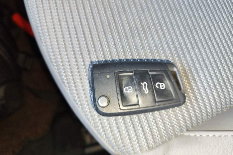 Used Skoda Octavia 2015 1.6L Automatic Yijie Edition
