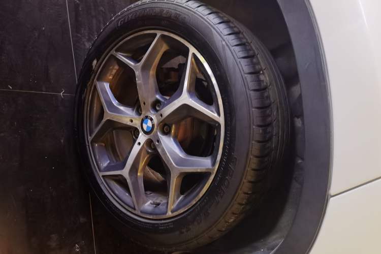 Used BMW X1 2016 sDrive18Li Luxury Model
