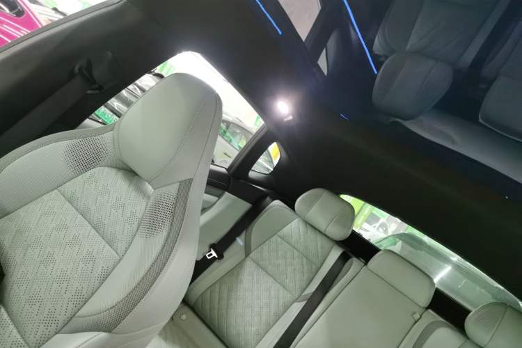 Used Zeekr 001 2025 WE Edition 95 kWh All-Wheel Drive
