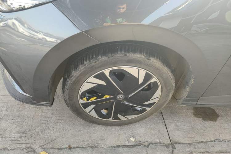 Used MG 4 EV 2023 415 km Range Sea-Faring Champion Edition
