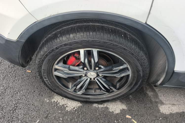 Used Zotye Domy X5 2017 Upgraded Model 1.5T Manual Luxury 7-Seater
