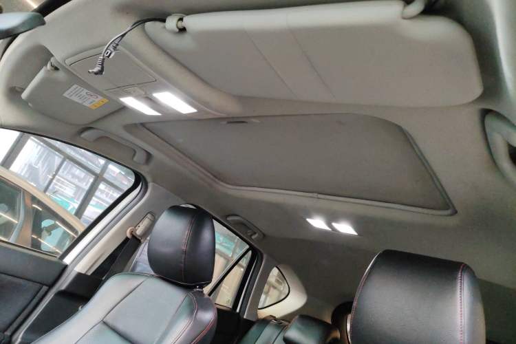 Used Mazda CX-5 2015 2.0L Automatic Two-Wheel Drive Urban Version
