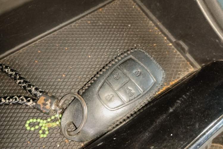 Used Beijing Auto BJ40 2020 2.0T Automatic Four-Wheel Drive Urban Hunter Edition Chivalrous Type
