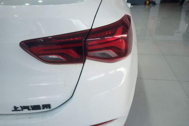 Used Chevrolet Cavalier 2020 Redline 325T Automatic Xinshang Edition China VI Standard
